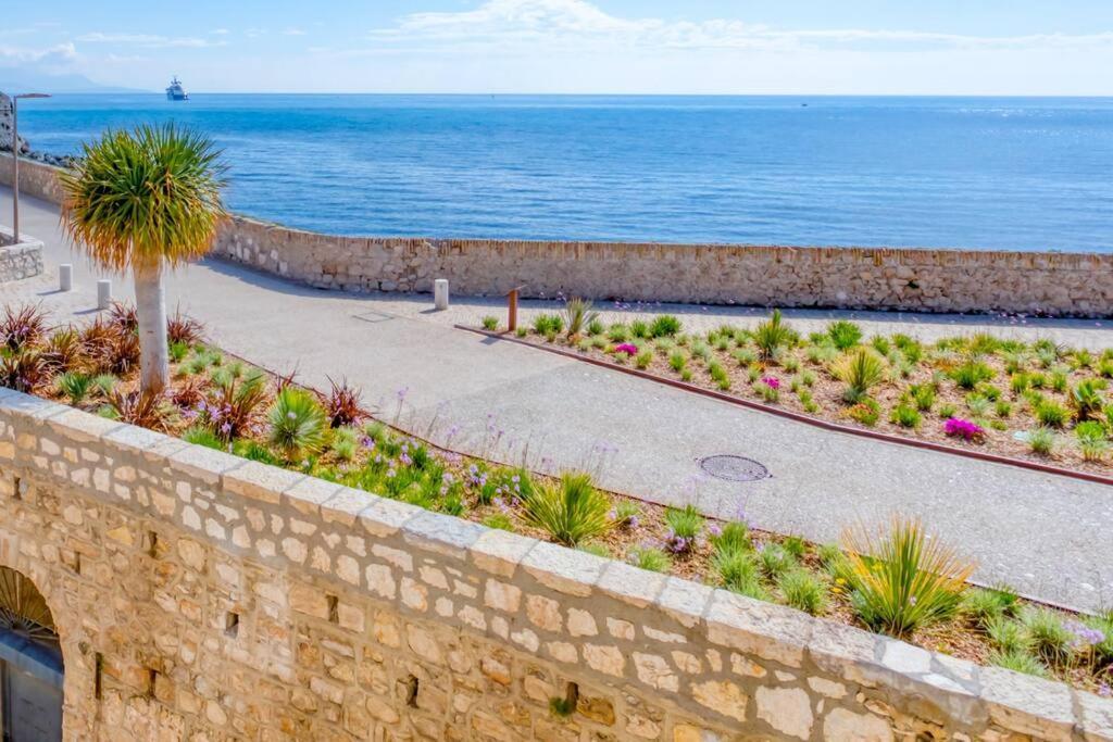 A9 - 1 Bdr Fantastic Sea View Remparts Old Antibes - Ac Apartment Exterior photo